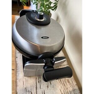 Oster Rotary Waffle Maker Silver Model CKSTWFBF20 / Mornings / Brunch / Easy Use